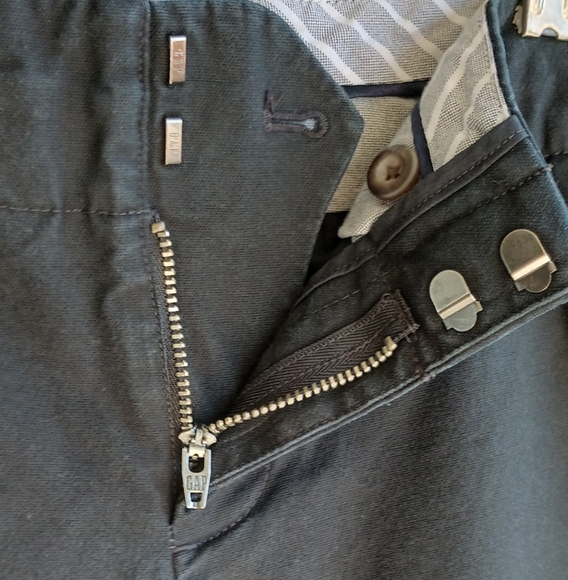 Gap - Picture 3 of 7